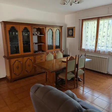 דירה Casa Leda *